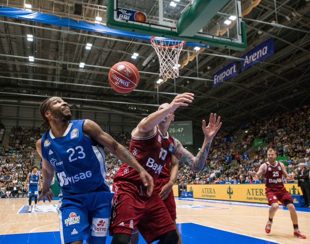 内外赛事中 内外赛事中