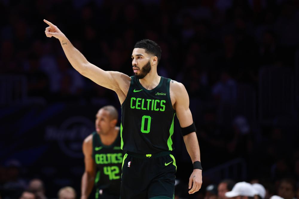 报道重点将 报道重点将