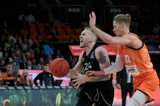 的防守覆盖 的防守覆盖