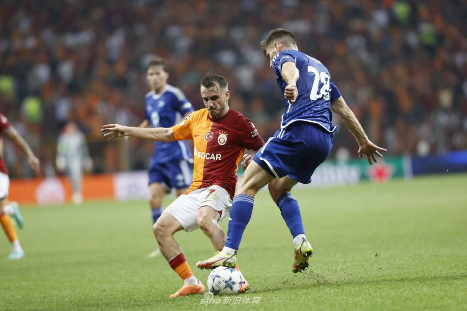 更是战术执 更是战术执