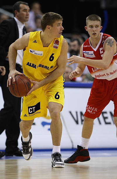 这两场比赛 这两场比赛